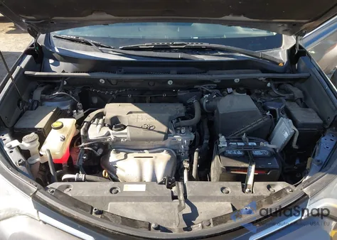 2017 Toyota Rav4 Xle z USA, uszkodzony, nr VIN 2T3RFREV4HW679325